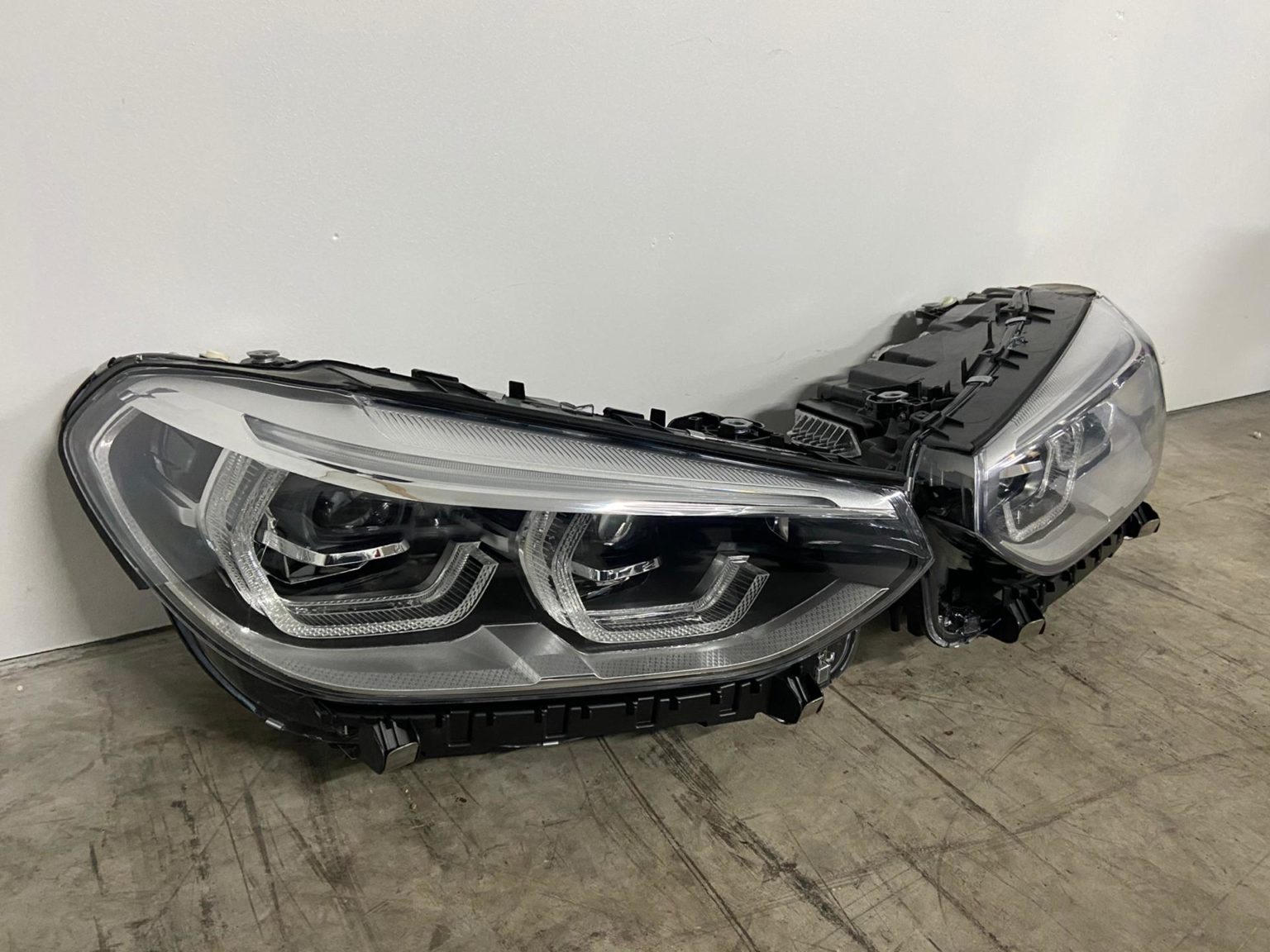 Phares avant BMW X3/X4 Adaptive LED complet TIZAUTOPARTS
