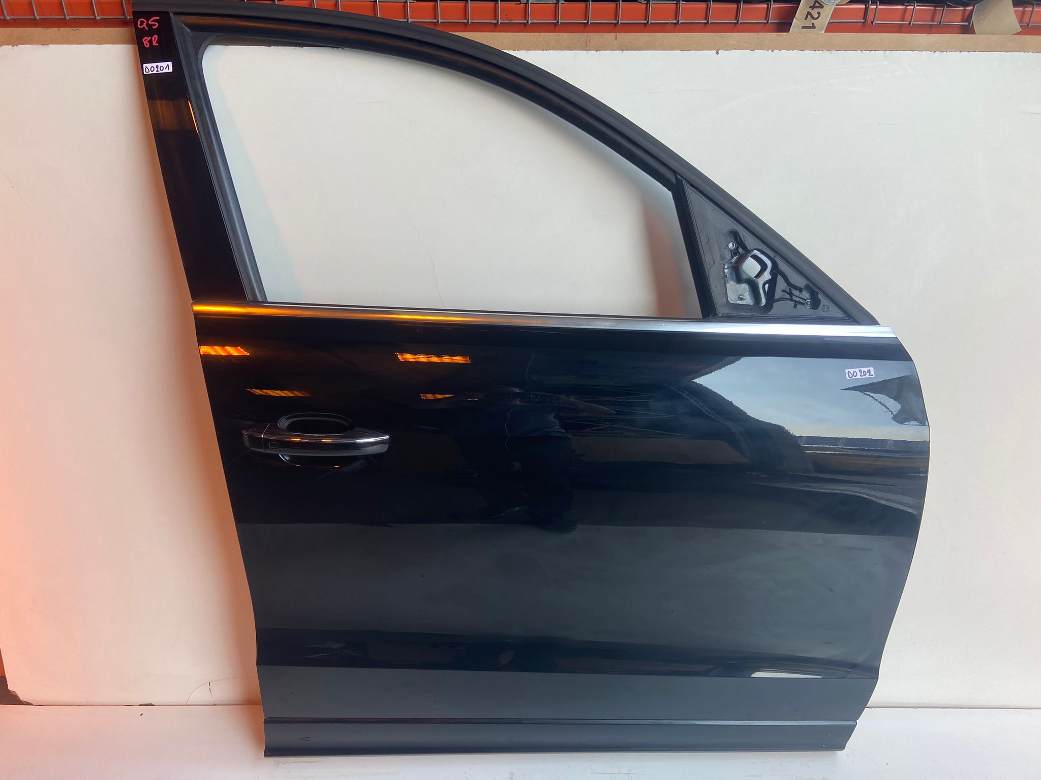 D0201_AUDI_Q5_8R_TIZ_AUTOPARTS_porte_avant_droite_1